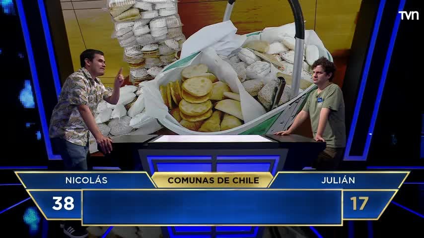 ¿Abrazo de Maipú? Duelo sobre comunas puso en aprietos a Julián y Nicolás