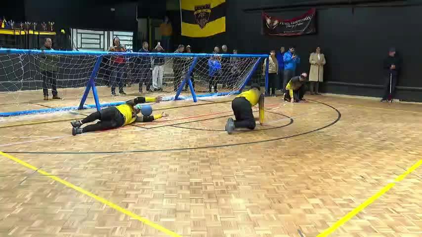 Club Deportivo Fernández Vial cuenta desde hoy con arcos reglamentarios de Goalball para personas ciegas y con discapacidad visual