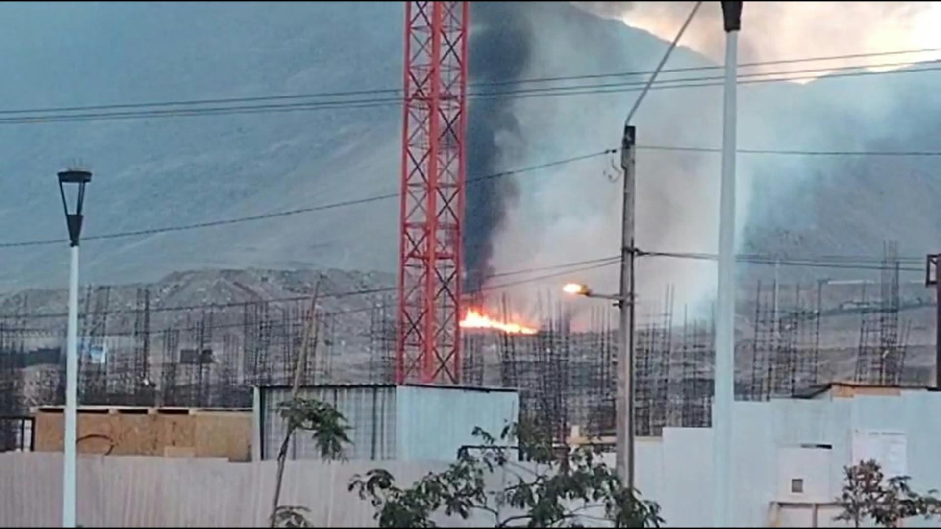 Nueva quema ilegal en sector de la Chimba provoca una densa columna de humo 