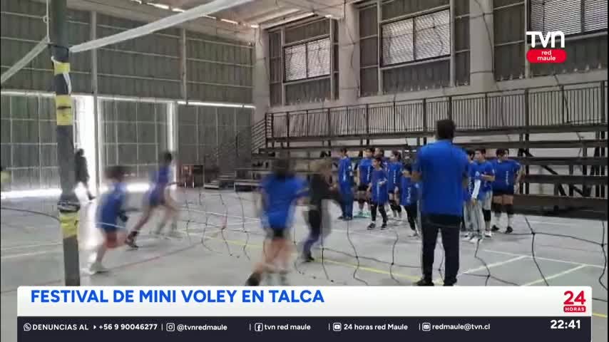 Festival de mini voley en Talca