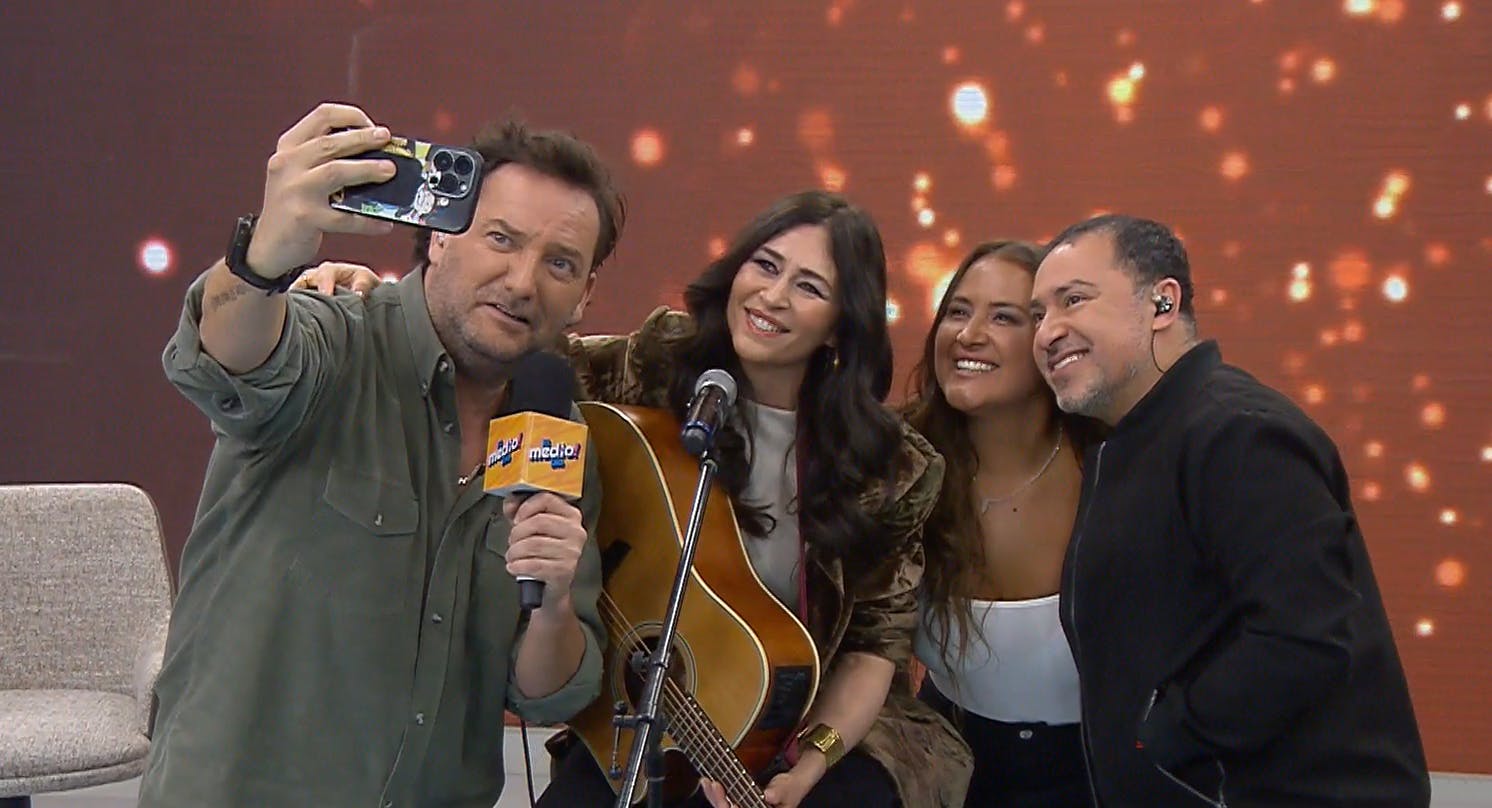 Con sus recordados éxitos: Marilia de "Ella Baila Sola" visitó "El Medio Día"