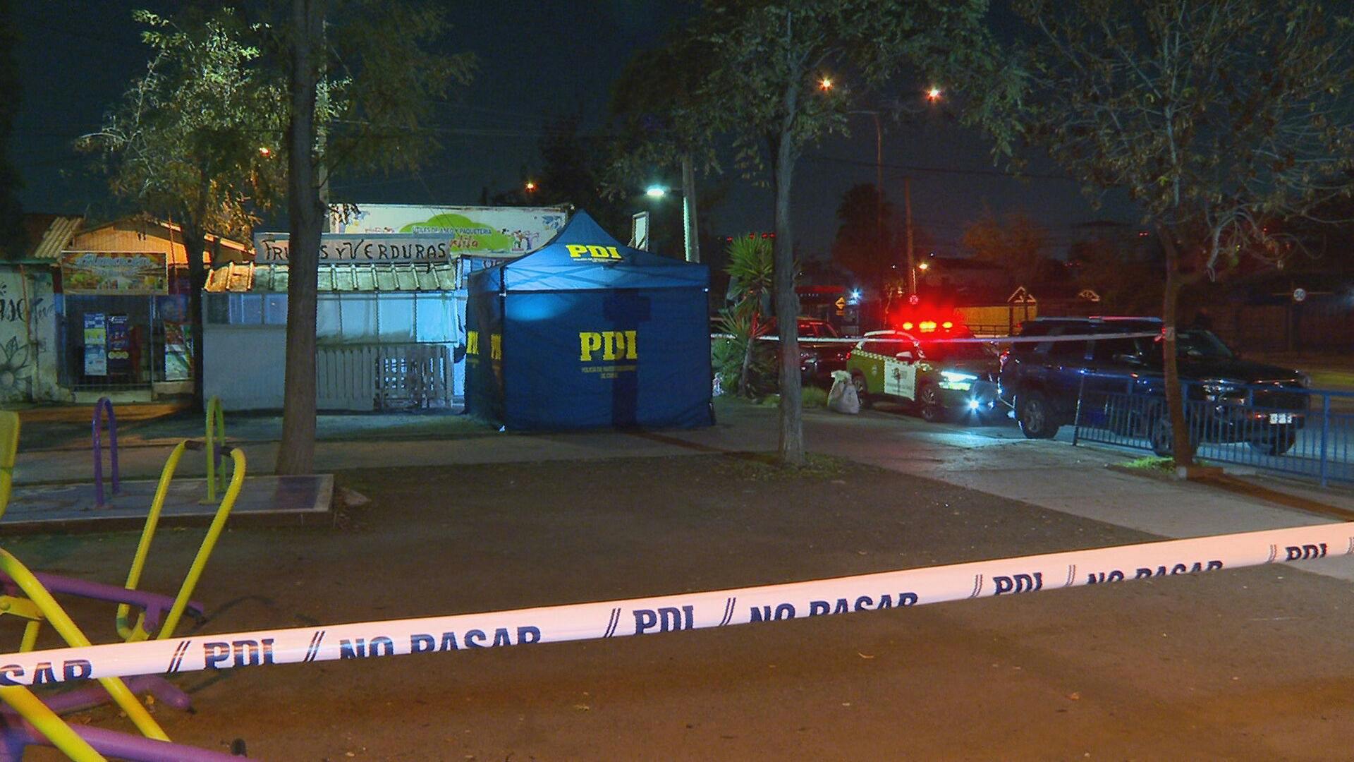 Encuentran a hombre sin vida tendido en plena calle de Estación Central