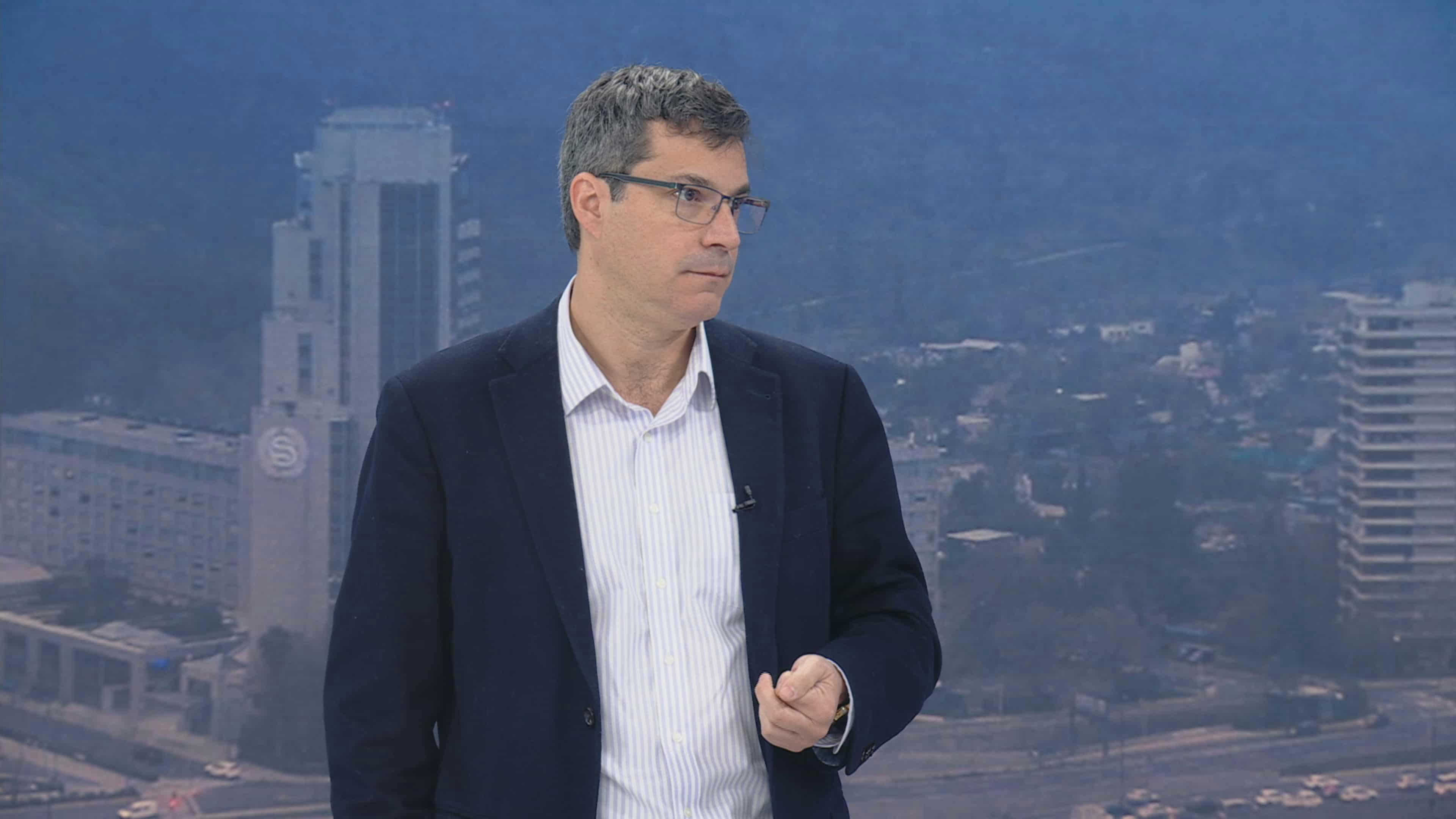 Exsuperintendende de Salud por mal uso de licencias: "Había un ruido ambiente de hace años"
