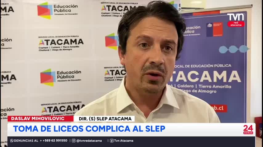 Toma de liceos complica al SLEP