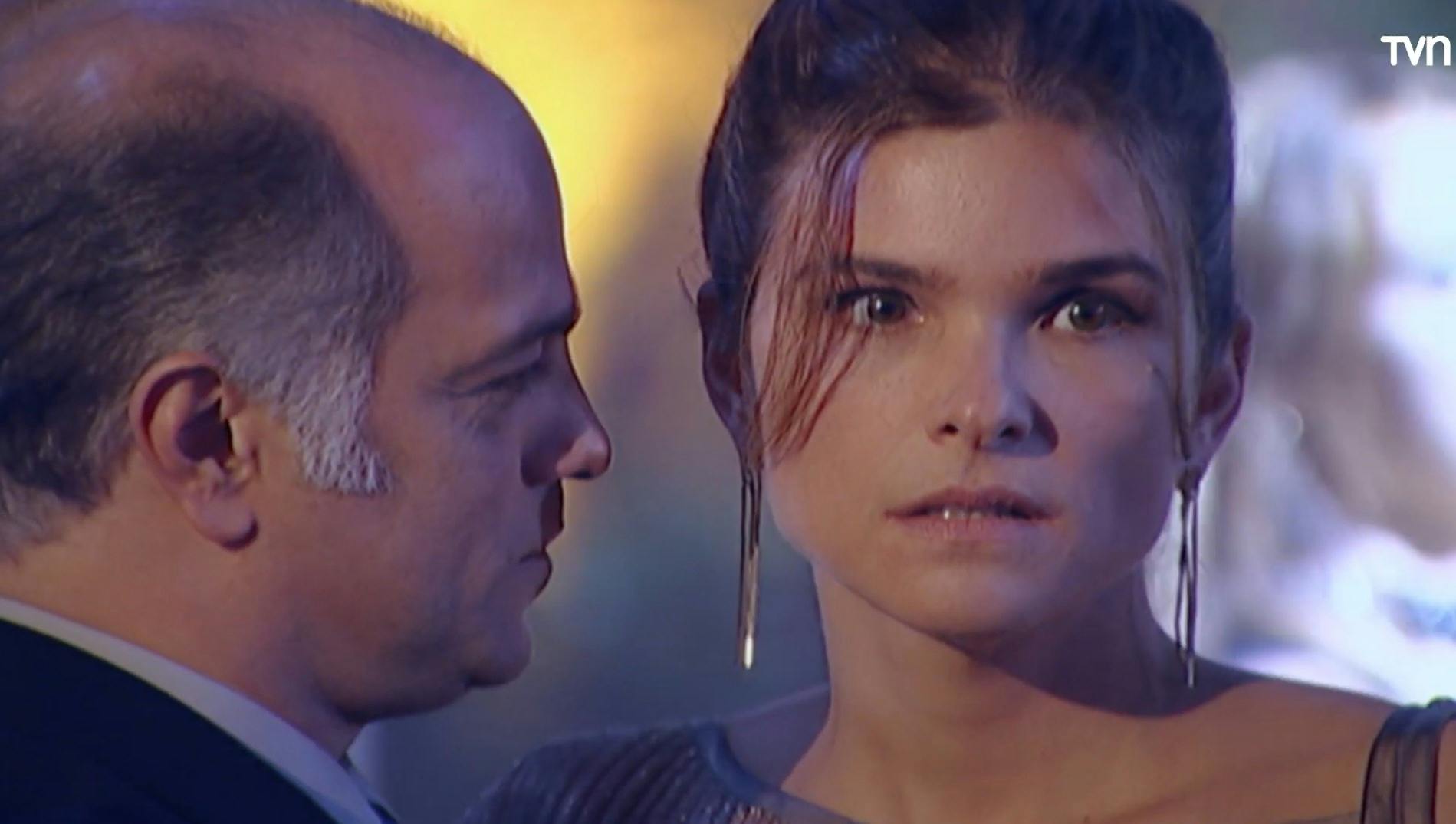 El Clon - T1E334 | El beso de Alicinha