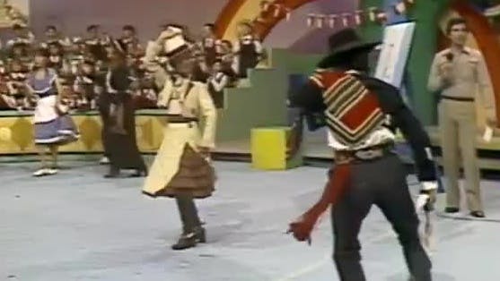 Hola hola - T1E100