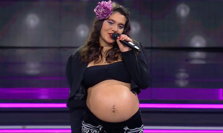 Una Mon Laferte embarazada enternece a María Luisa Godoy: "Preciosa con esa guatita"