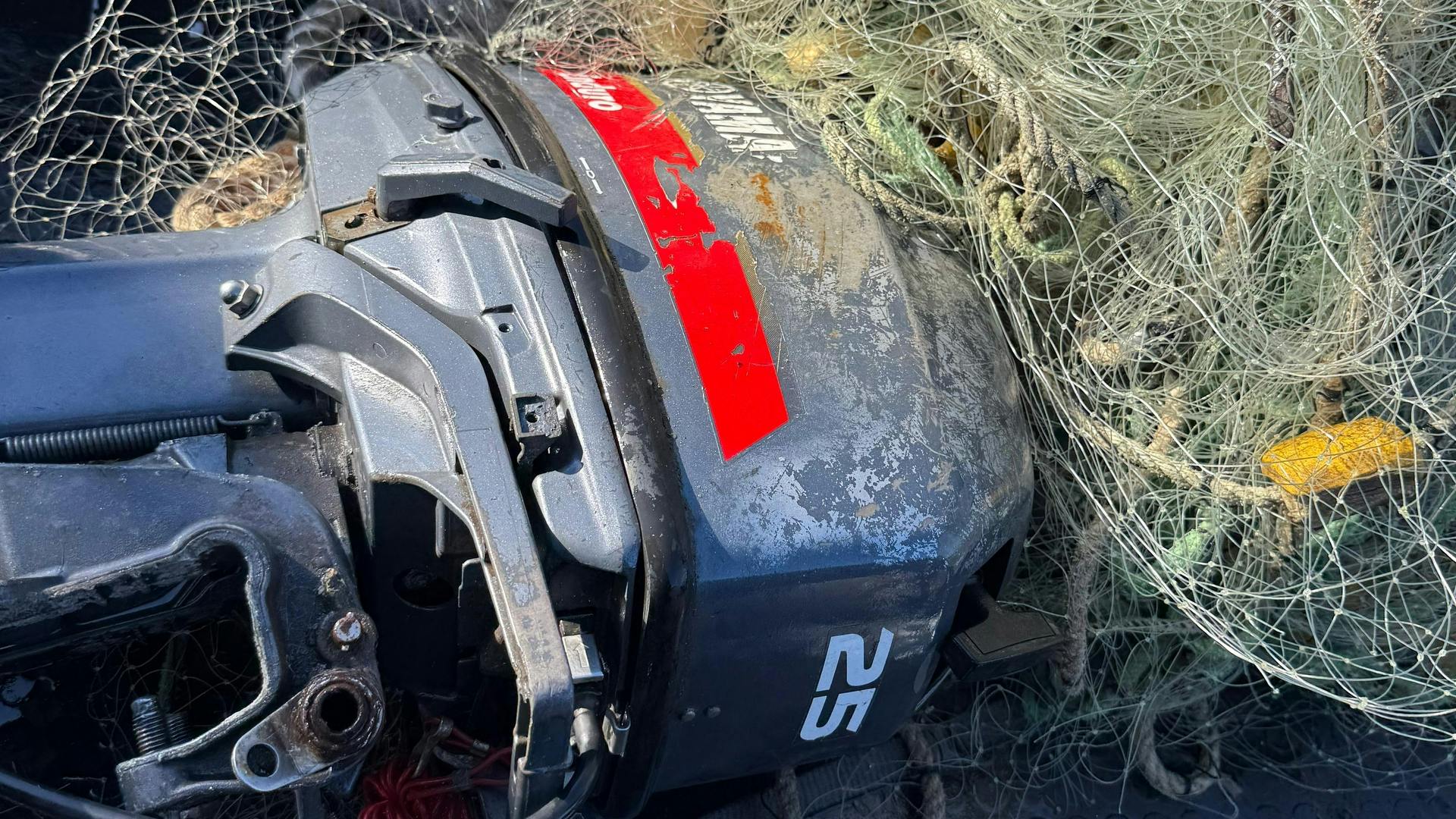 Encuentran motor de bote en San Pedro de la Paz