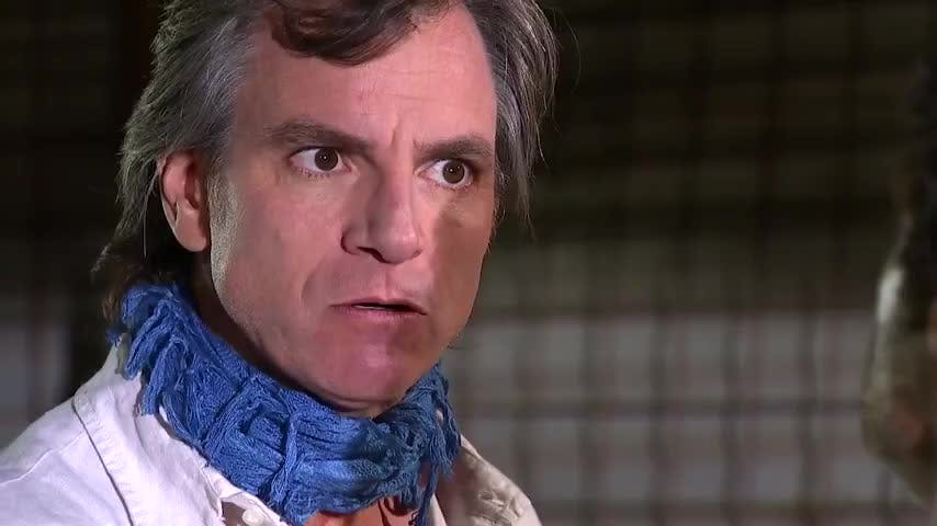 Algo pasa allá afuera | Su nombre es Joaquín - T1E55