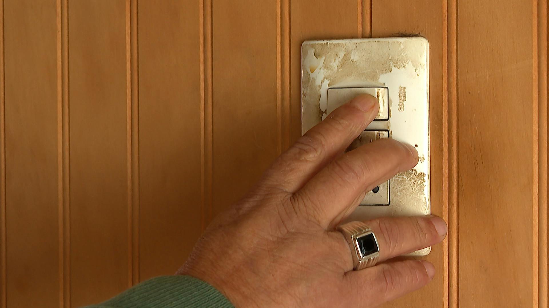 Casi 8 mil clientes de Penco y Tomé sin luz por corte