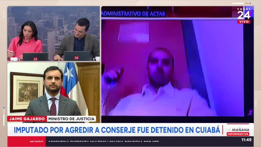 Ministro Gajardo: salir del Gobierno para campaña de Jara "depende de mi jefe"