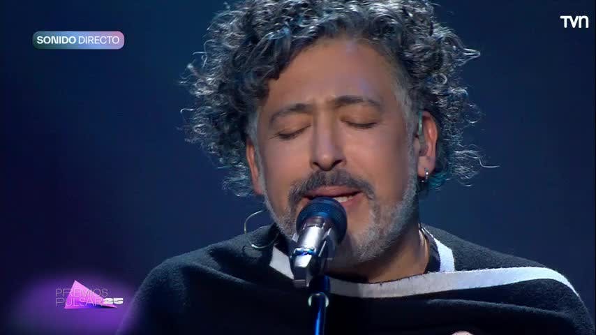 El emotivo show de Manuel García y Fernando Ubiergo en los Premios Pulsar 2025
