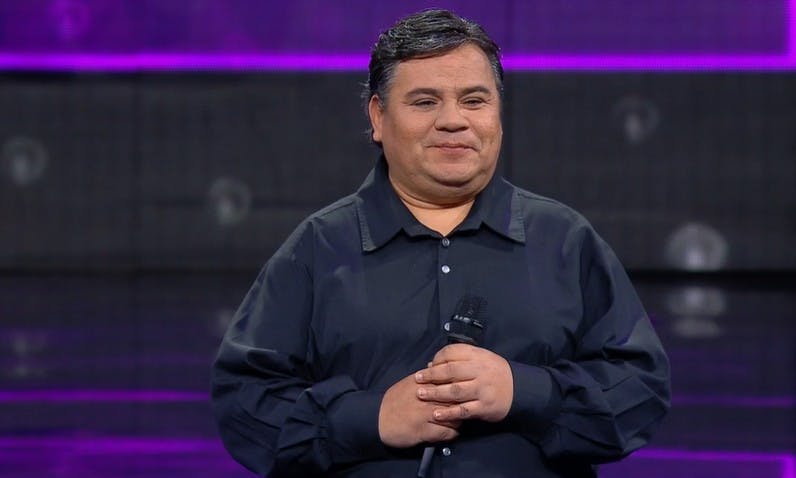 Juan Gabriel destaca por su trabajo vocal "increíble"