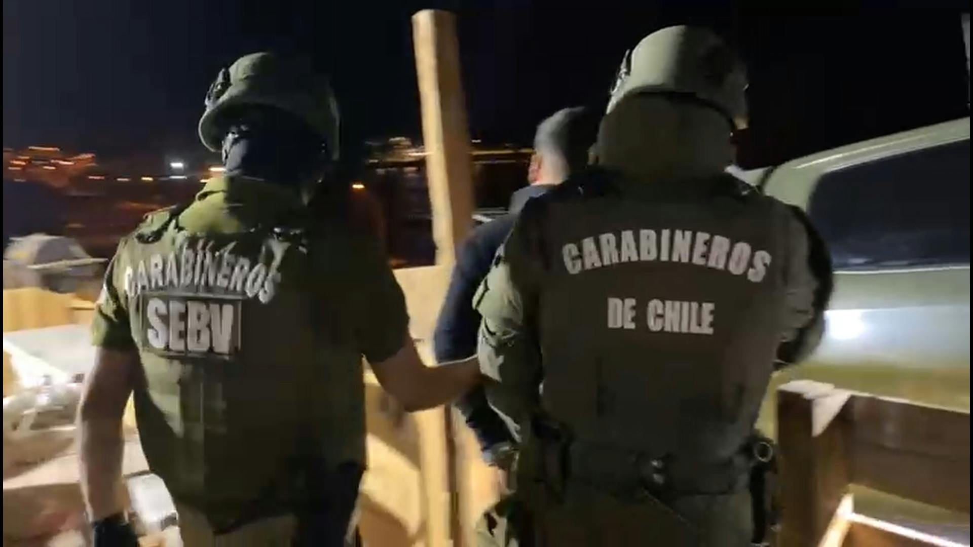 Detienen a sujeto por robo de vehículos  