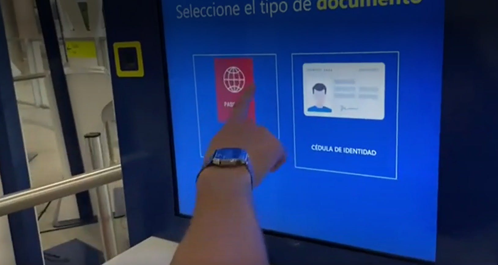 PDI suspende temporalmente tótems migratorios del aeropuerto 