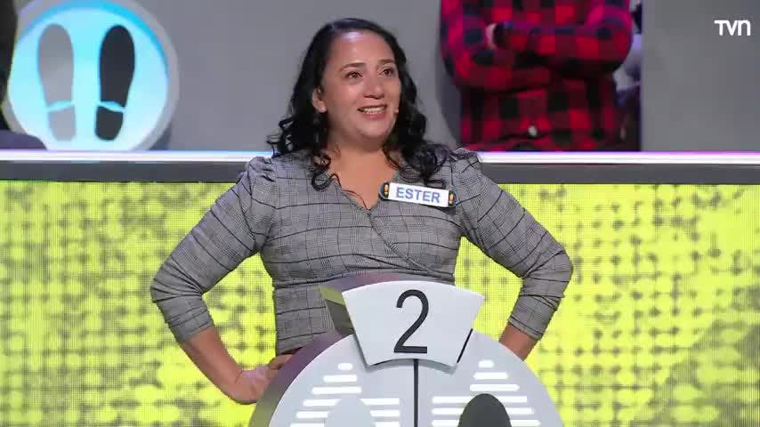 "¿Con quién tengo el gusto?": Ester nos mostró su trabajo como operadora de call center