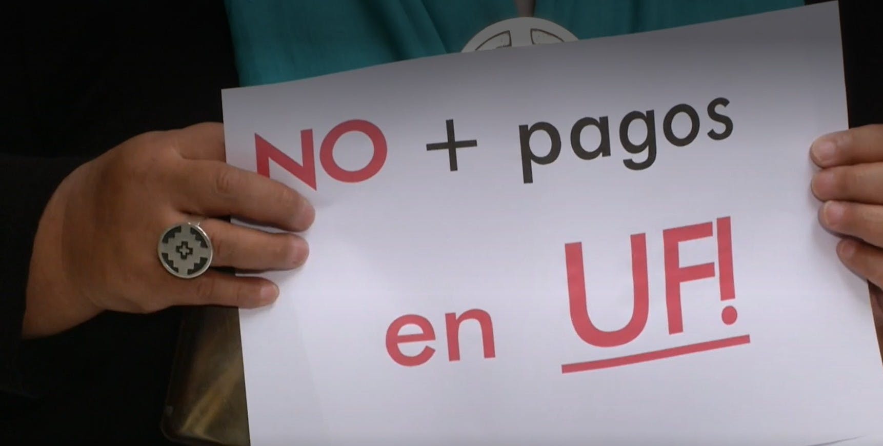 Polémica por proyecto que busca terminar con pagos en UF