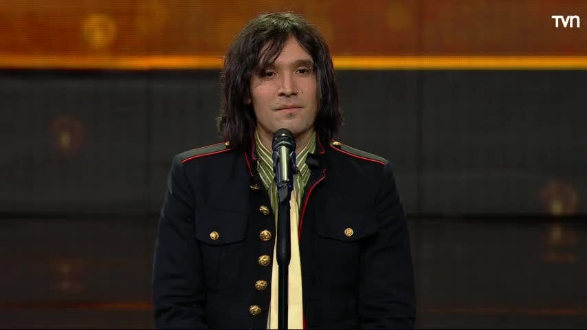 Calidad vocal y gran actitud escénica: las cualidades destacadas en Julian Casablancas