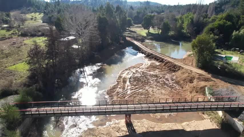 Vecino que cerró acceso a puente en Hualqui rompió el silencio
