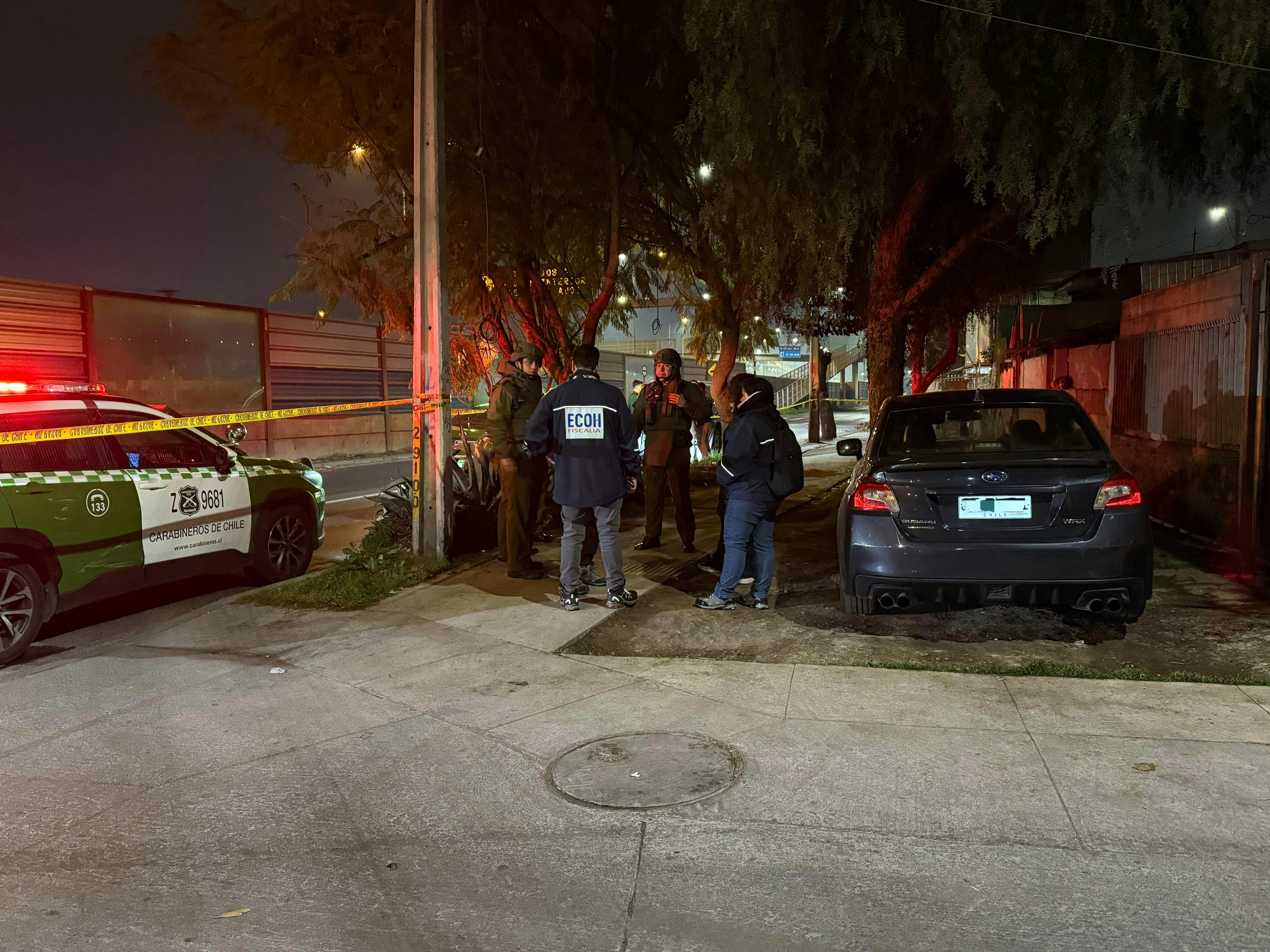 Ciudadano colombiano murió baleado al interior de auto abandonado en Recoleta