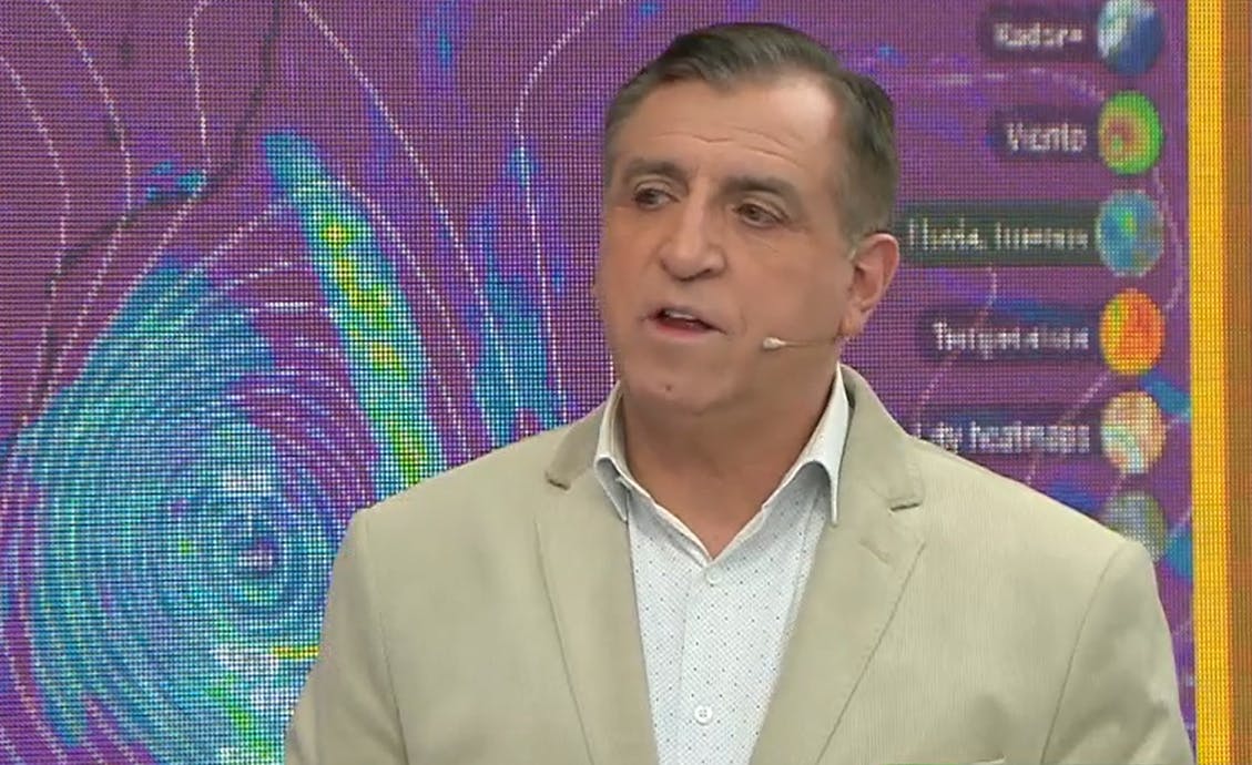 Iván Torres sorprende con cambio en su pronóstico de lluvias para la zona central 