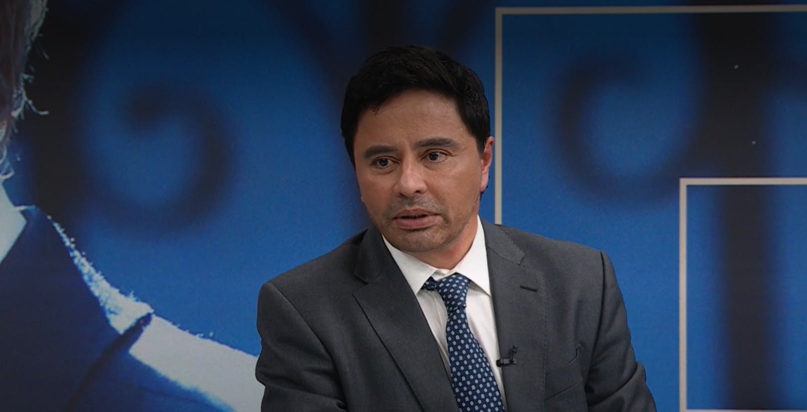 Carter por campaña de desinformación en contra de Matthei: "A los Republicanos nos los mueve los bots"