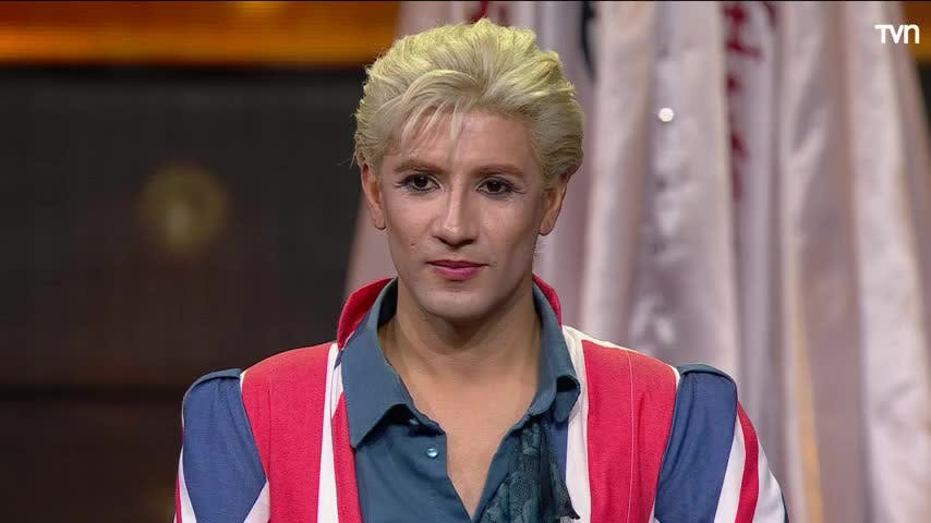 David Bowie regresa con su estilo camaleónico en especial obertura