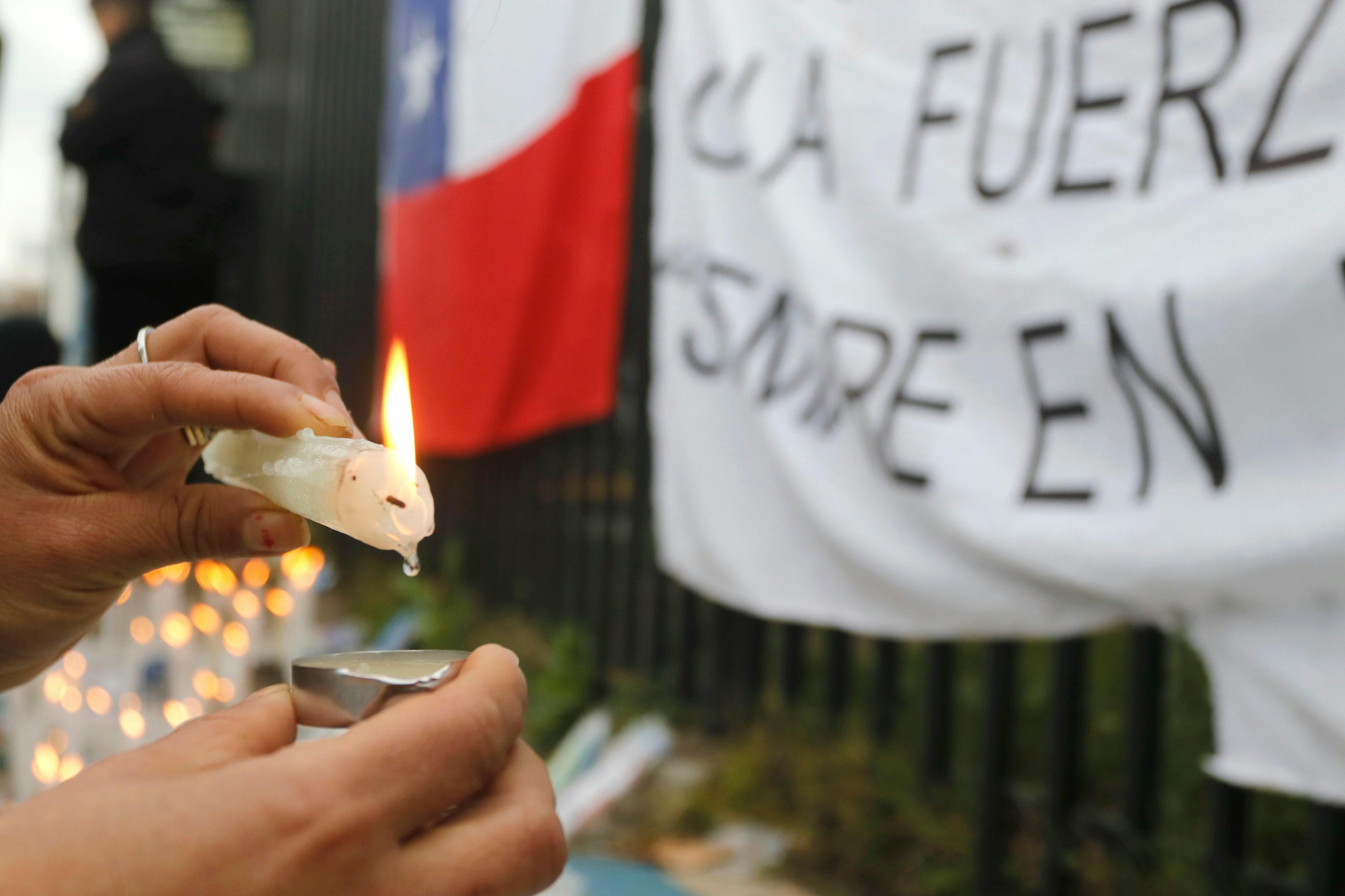 Familiares de mineros El Teniente piden agilizar investigación tras fatal tragedia 