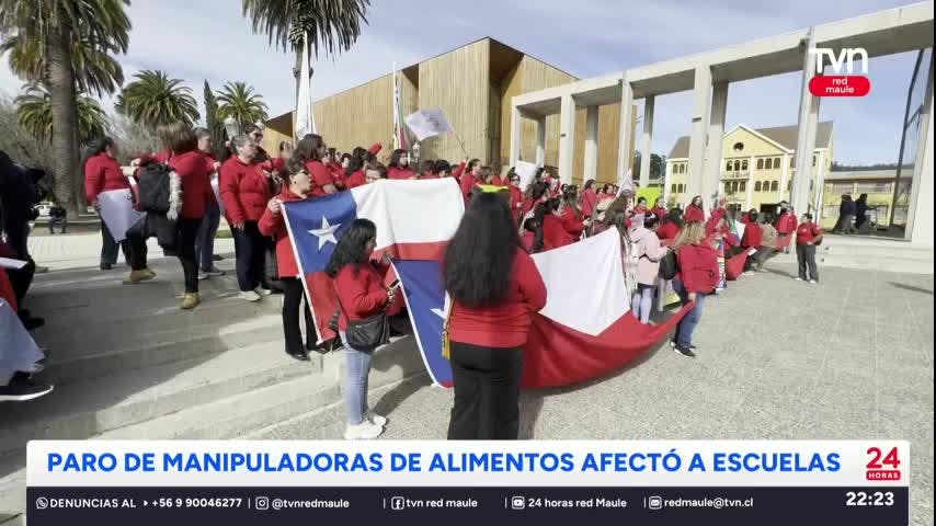 Paro de manipuladoras de alimentos afectó a escuelas en el Maule