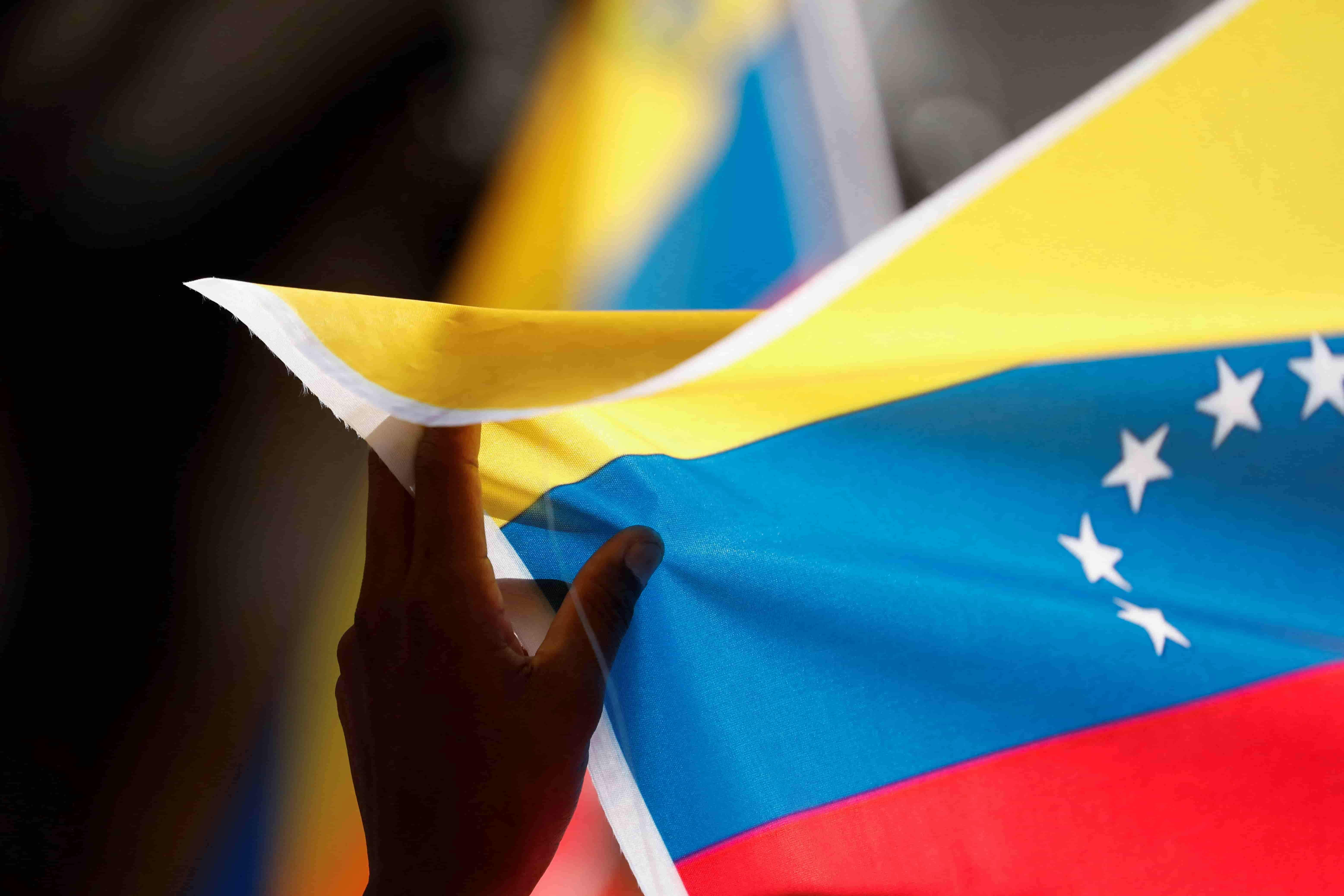 Buques de EE.UU. en el Caribe tensiona a Venezuela: "Es más bien una medida para mostrar fuerza"
