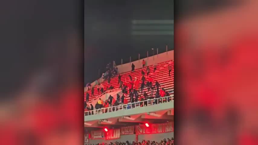 Penquista hincha de la U fue apuñalado en los incidentes en Argentina