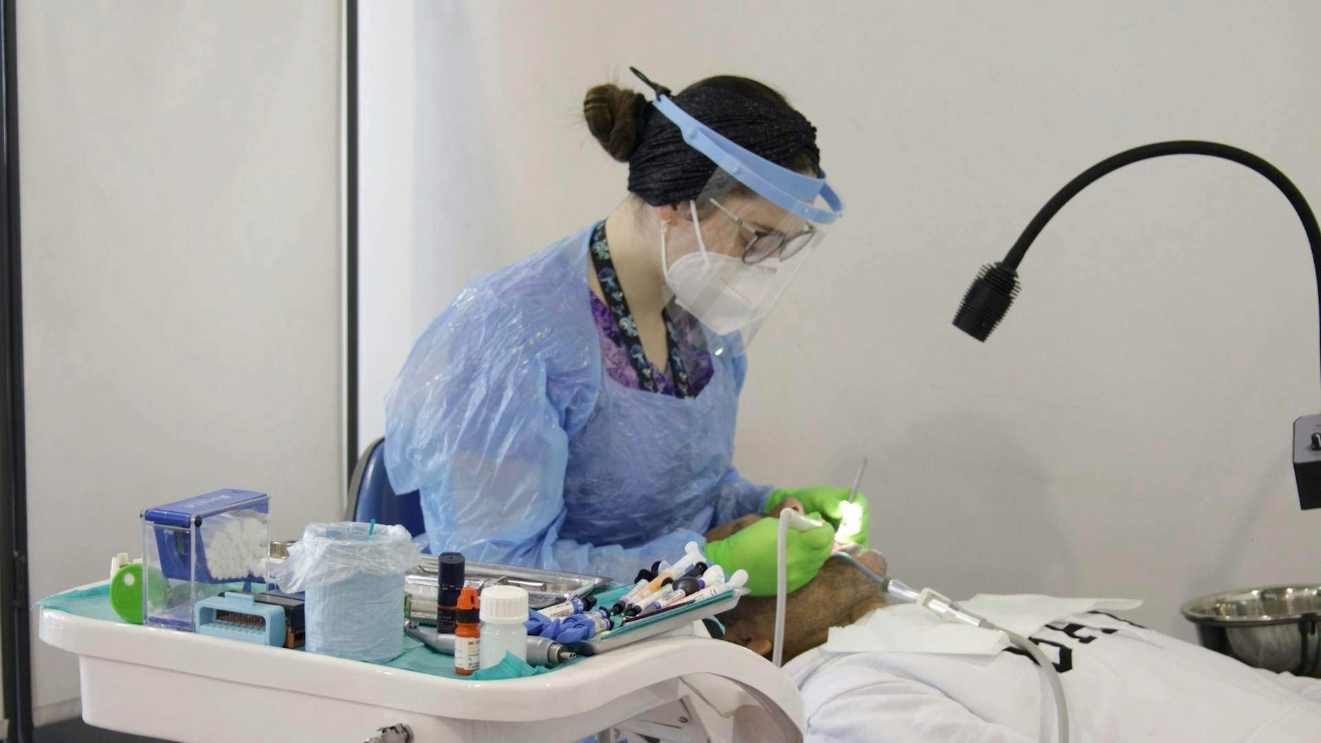 Lanzan programa dental gratuito en tres comunas del Biobío