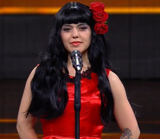 ¿Podrá conquistar al jurado? Javiera trae toda la pasión de Mon Laferte