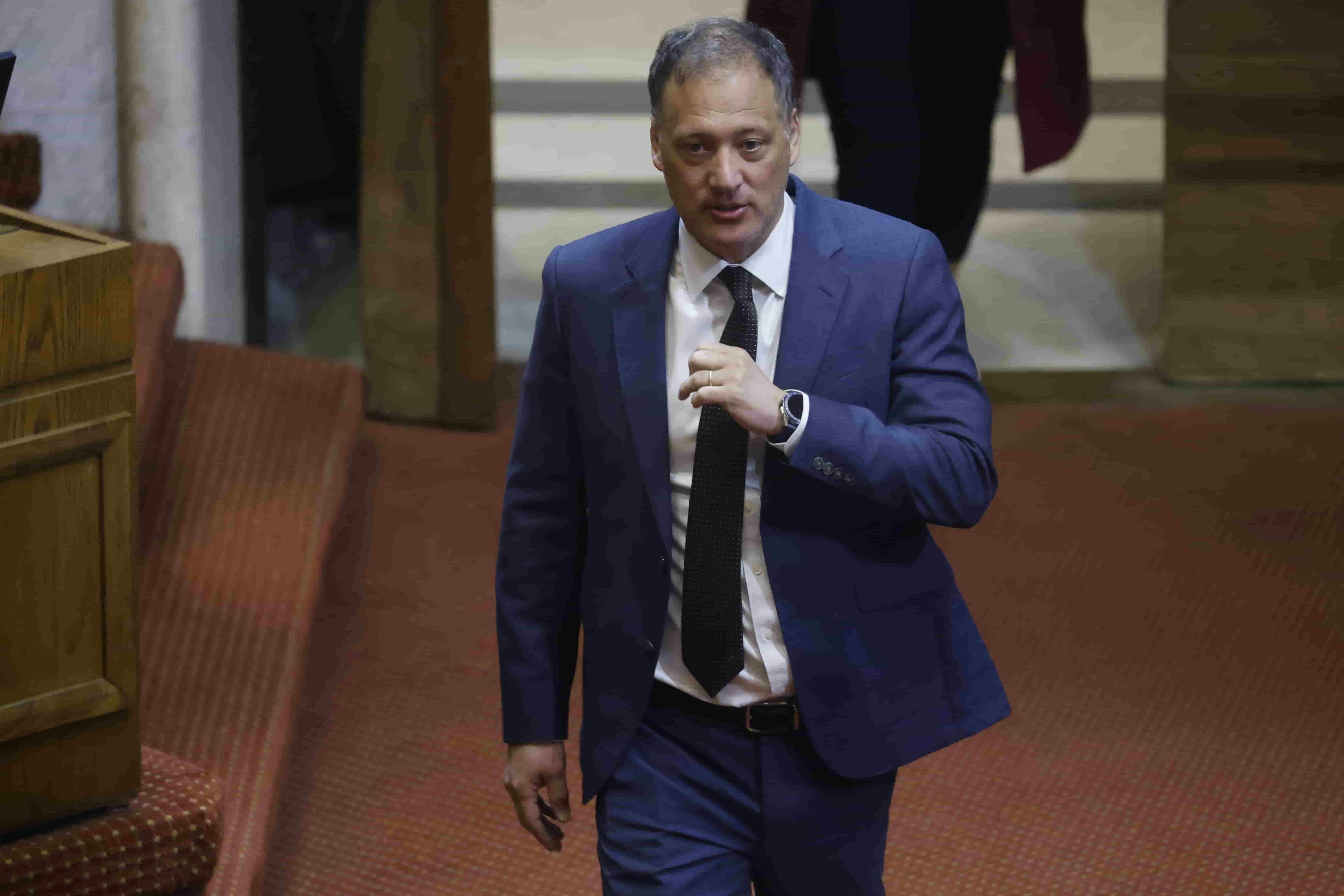 Presidente de la Cámara desestima acuerdo por voto obligatorio y apunta a pacto "para conversar"