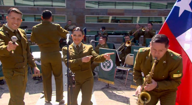 La Big Band del Orfeón Nacional de Carabineros trae todo el romanticismo a la Gran Parada Musical 2025