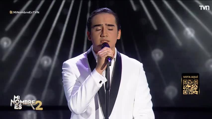 Alejandro Fernández se impuso en el escenario con el romanticismo de "Hoy tengo ganas de ti"