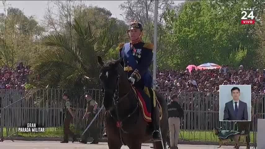 Con la autorización del Presidente Boric: así fue el inicio de la Parada Militar 2025