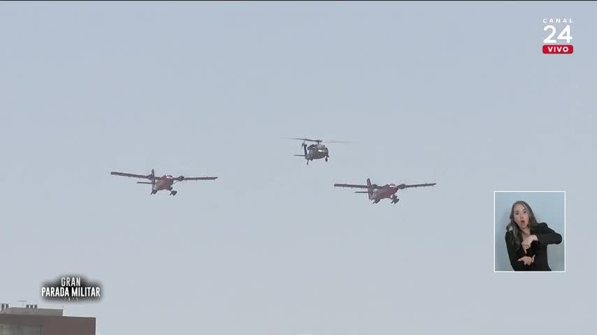 El emocionante paso de los helicópteros Black Hawk en Parada Militar 2025