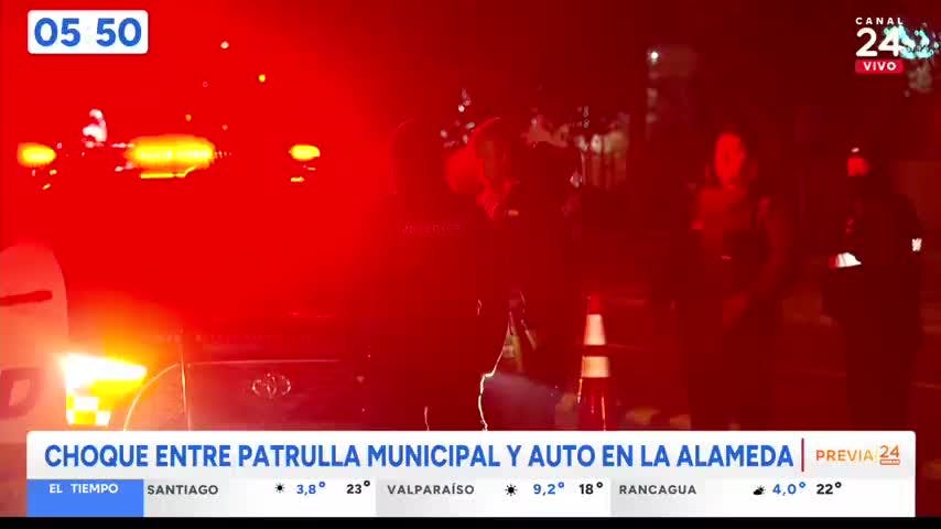 Conductor colisionó con patrulla municipal de Estación Central: habría conducido en estado de ebriedad