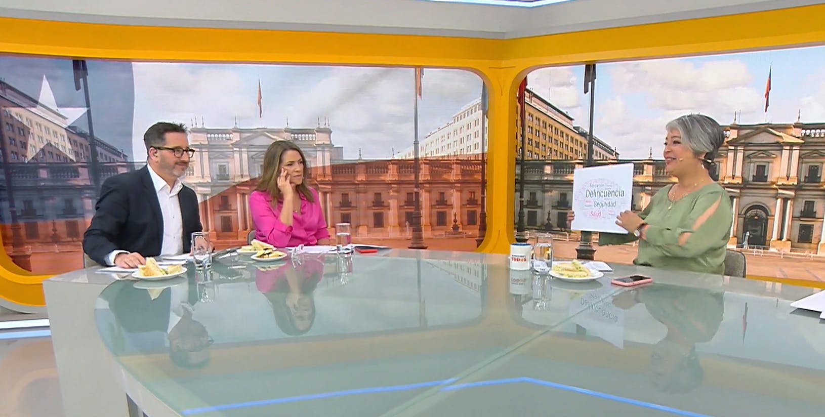 "Prioritario desde el día uno": Jeannette Jara detalla sus propuestas de seguridad y migración 