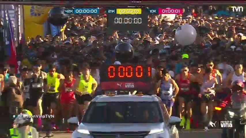 Así fue la largada de los 21K y 42K del Puma Maratón de Viña
