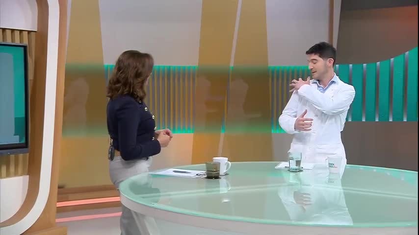 ¿Dolor en el hombro al levantar el brazo?