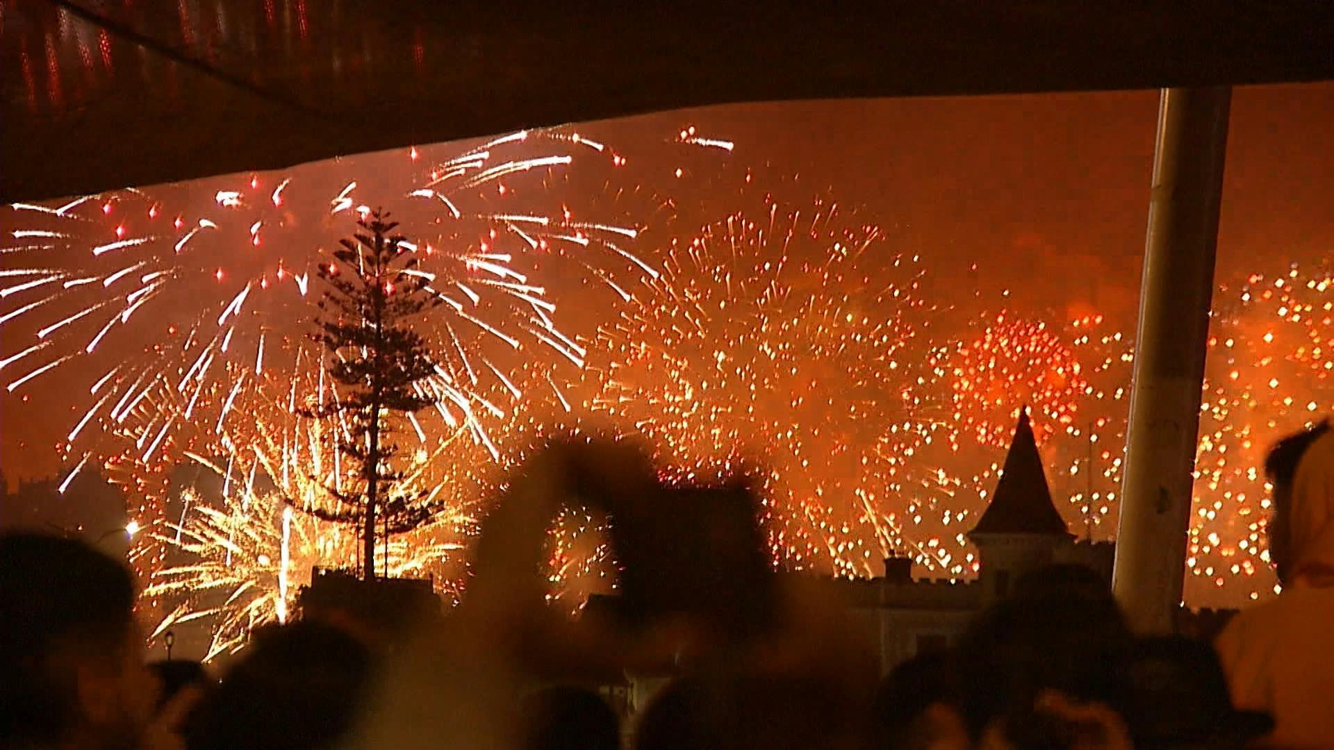 Valparaíso tiene fuegos artificiales 