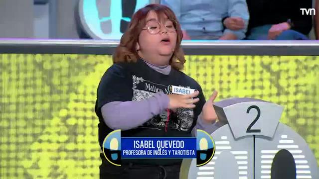 Isabel le mandó un peculiar saludo a su pololo