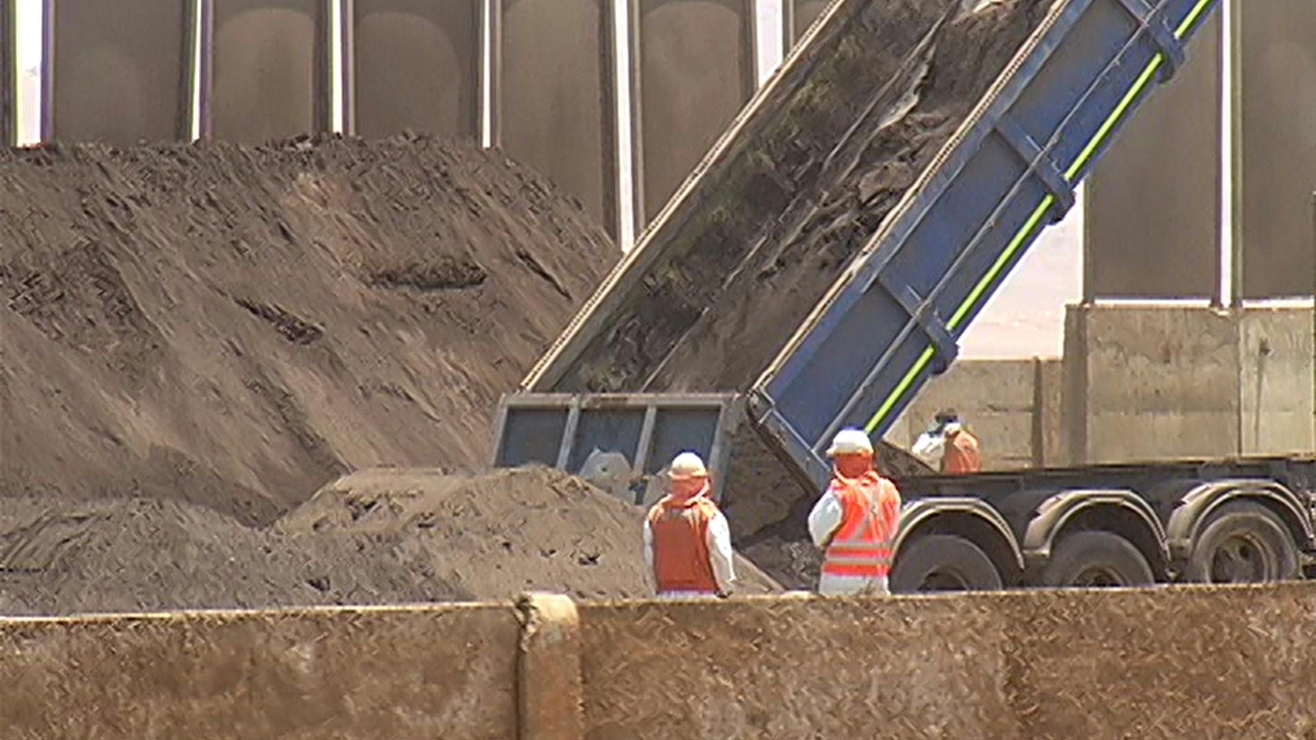 Denuncian pérdidas millonarias en exportación de concentrado de cobre 