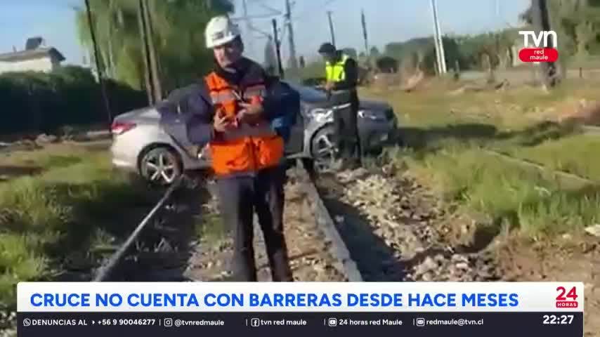 Tren chocó con auto en cruce ferroviario de Molina