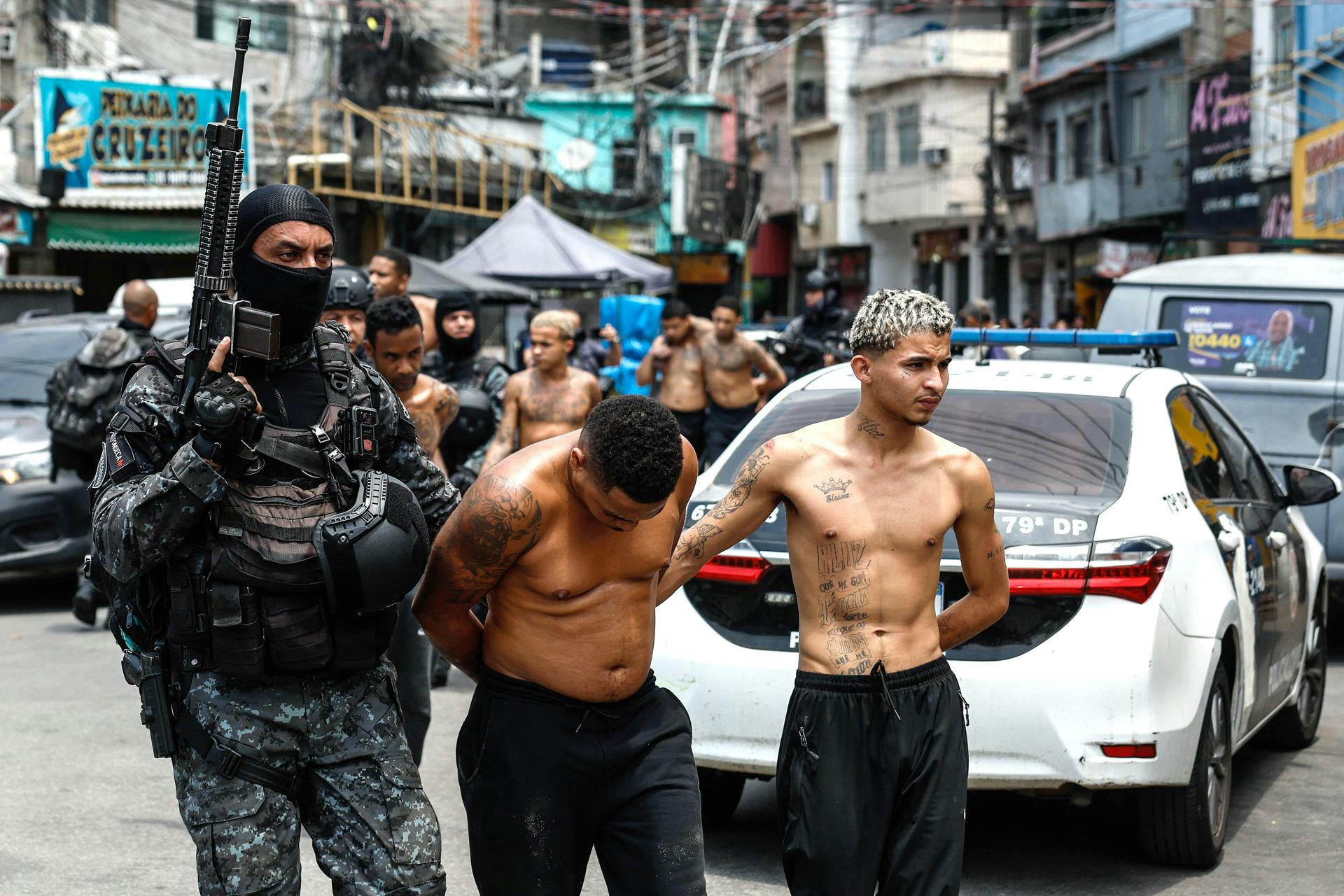 ¿Hay nexos con Chile?: El Comando Vermelho, la banda criminal que generó la letal operación en Río de Janeiro 