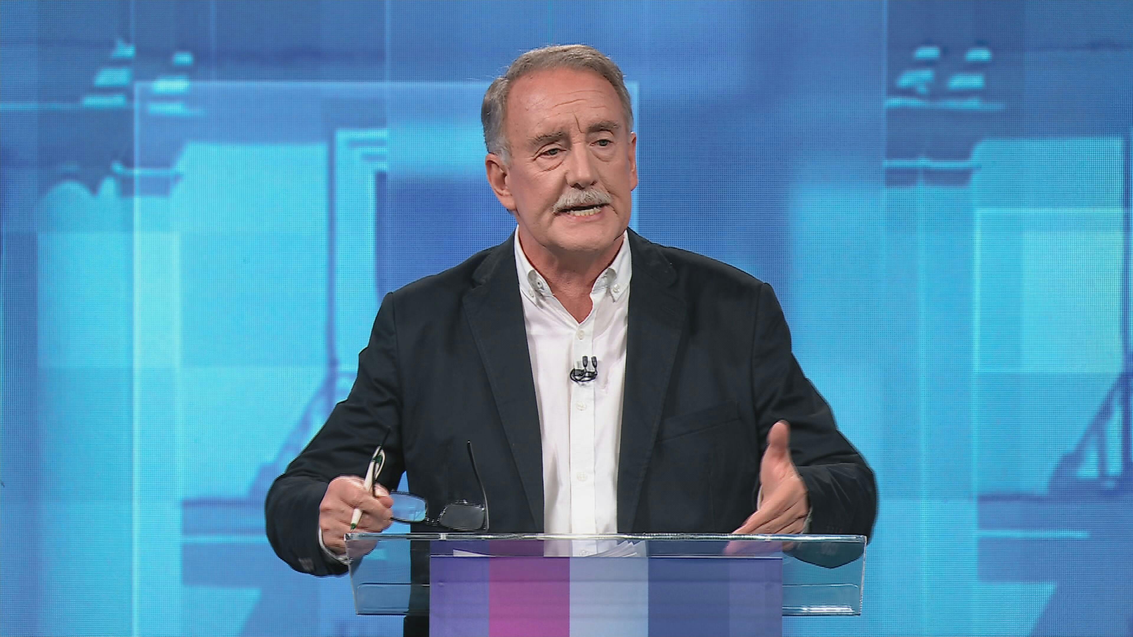 Eduardo Artés: "Estamos por despenalizar en todos los casos, Chile es un pais abortivo"