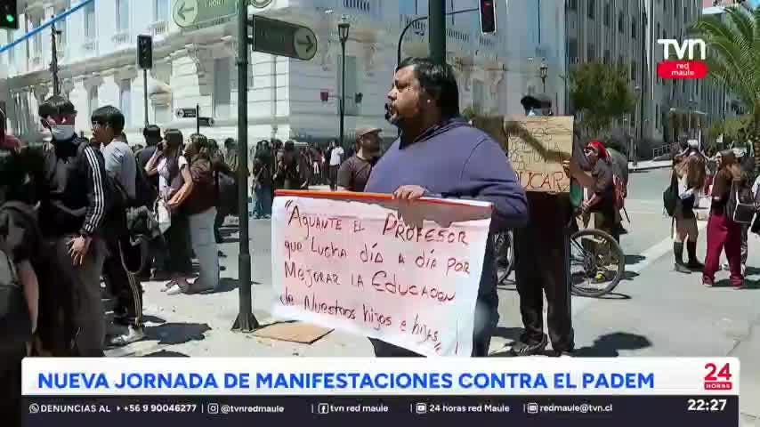 Estudiantes protagonizaron nueva manifestación contra el PADEM en Talca
