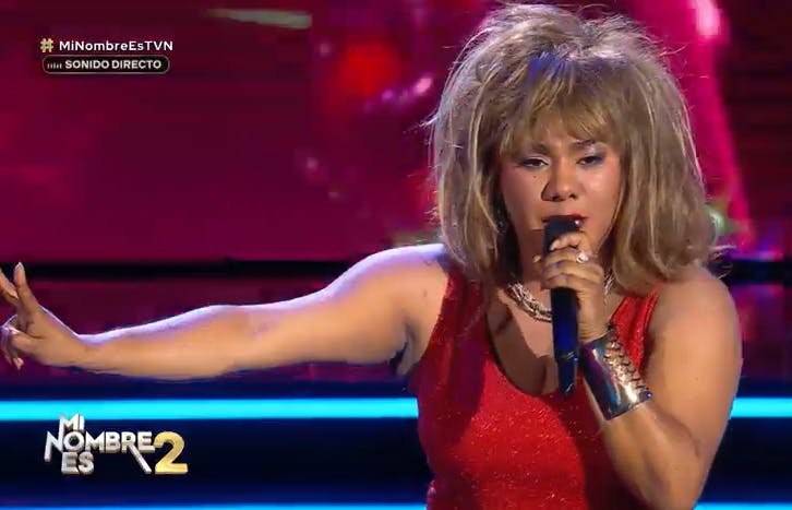 ¡La reina del rock Tina Turner llena de energía el escenario!